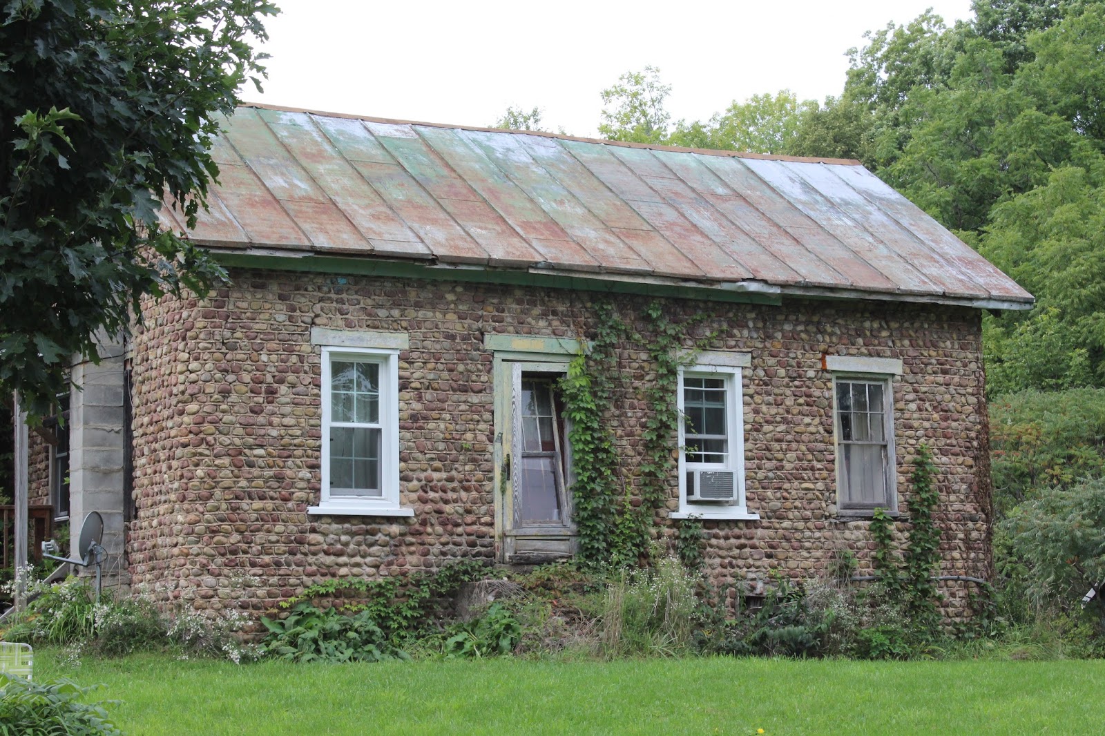 12687 Upton Road, Victory (former schoolhouse)